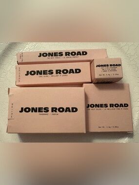 ✨✨Jones Road Beauty Bundle✨✨